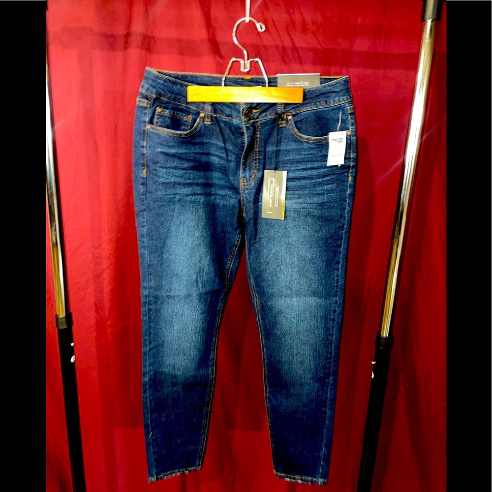 Dark wash jeans, skinny boyfriend
